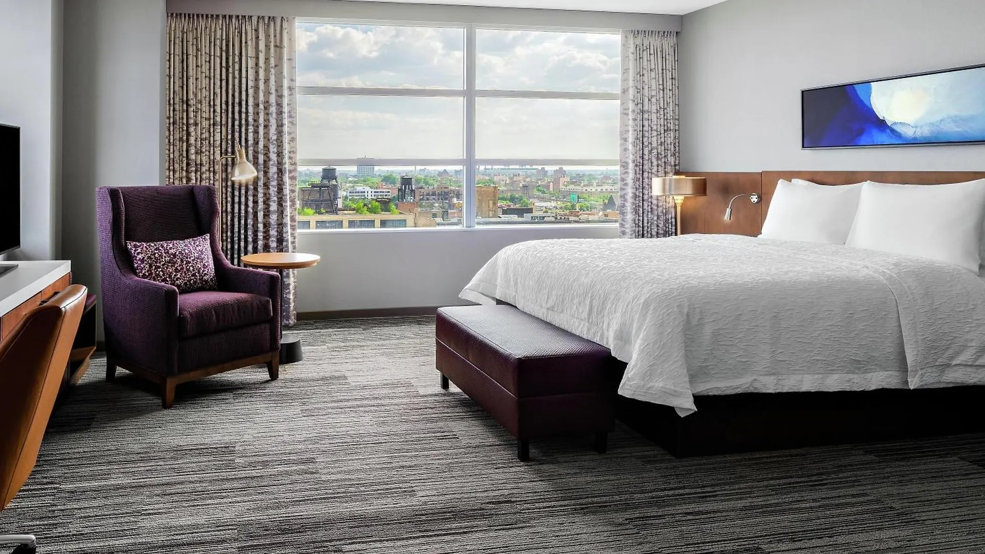 Staying In South Loop: 5 Budget Hotels Compared