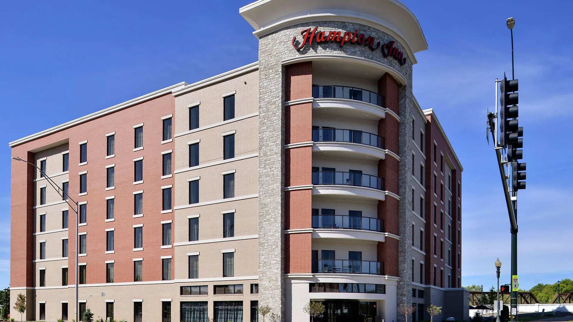 Staying Near Young Arena: 4 Three-Star Hotels Compared