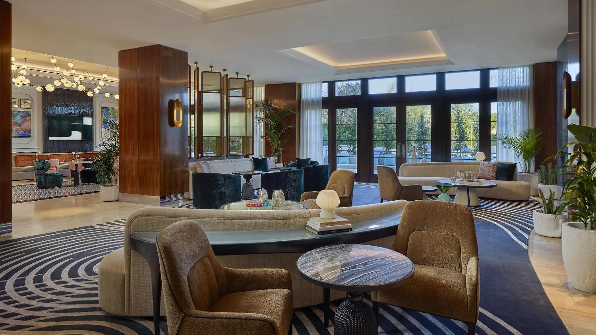 Where to Stay in Beverly Hills: 4 Best Family-Friendly Hotels