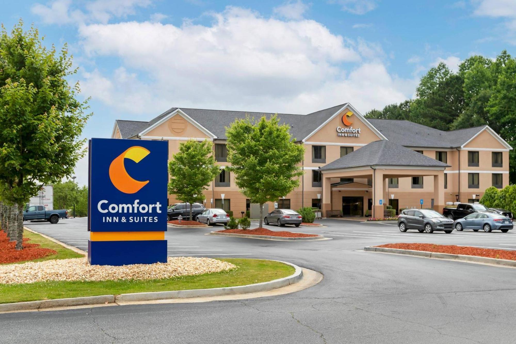 4 Business Hotels Close to North Atlanta Trade Center