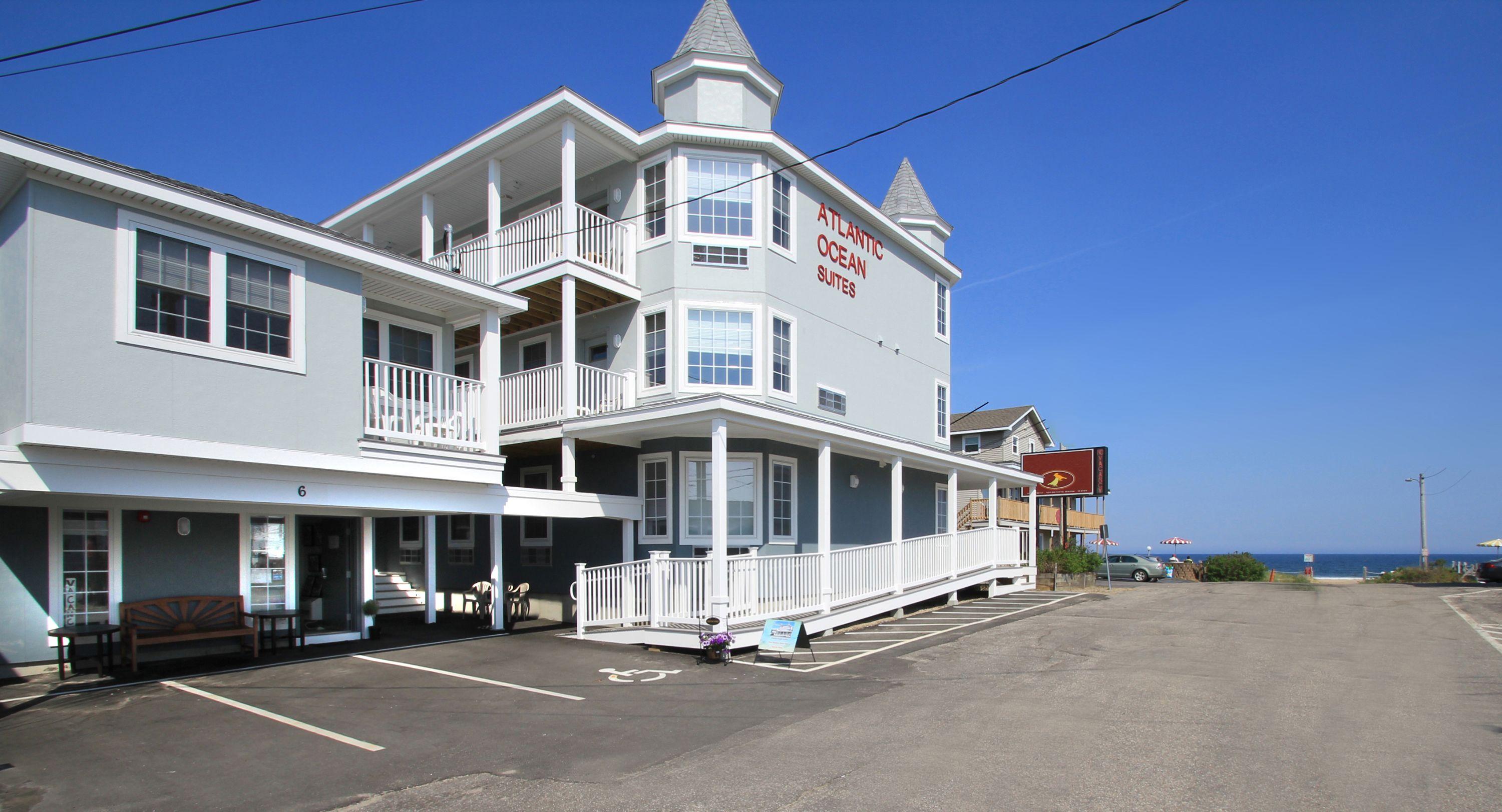 Staying Near Prouts Neck Bird Sanctuary: 2 Hotels Compared